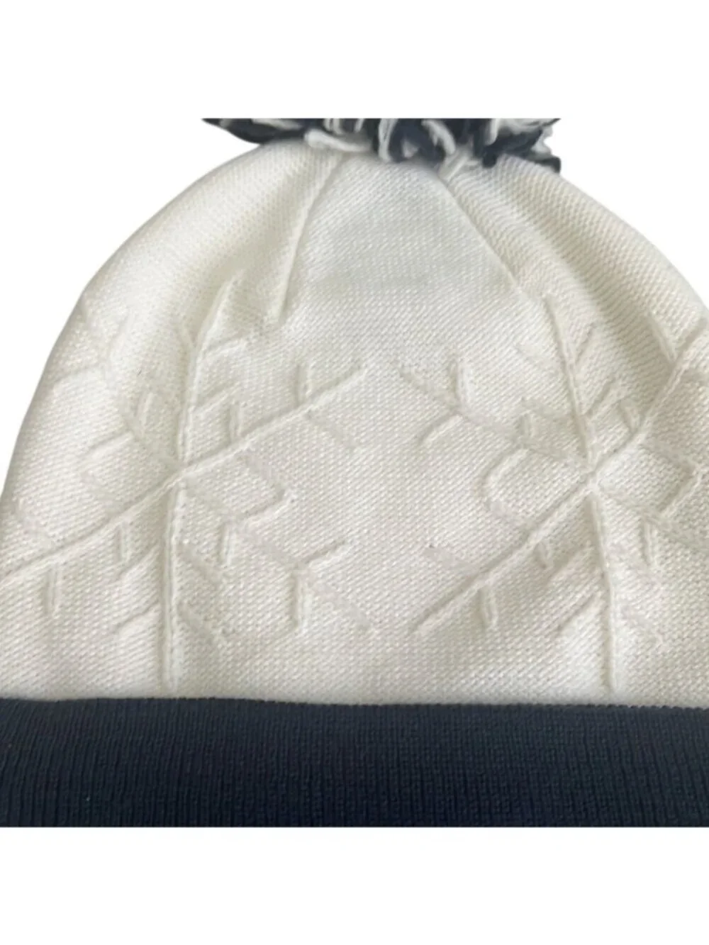 NFL Los Angeles Rams Pom Pom Snowflake Embossed Detail Beanie Hat